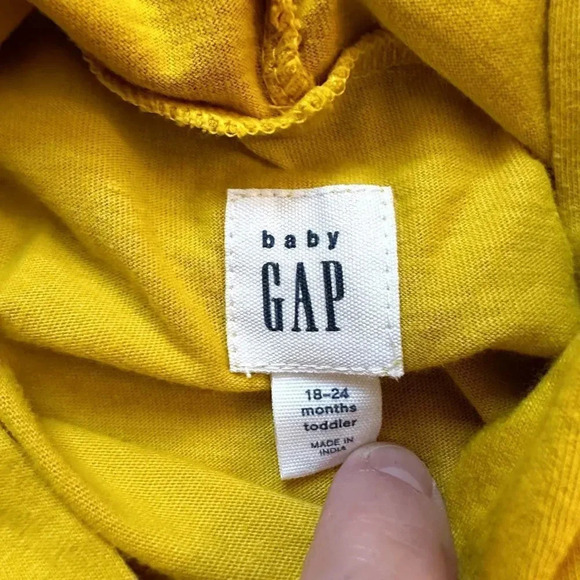 baby GAP | Bundle of Two Hooded T Shirts (18-24 mos)💛🖤 - Picture 3 of 3